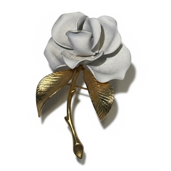Signed VTG Giovanni Cerrito 22K Gold Plated White Enamel Rose Brooch – 2.25” - Picture 7 of 7